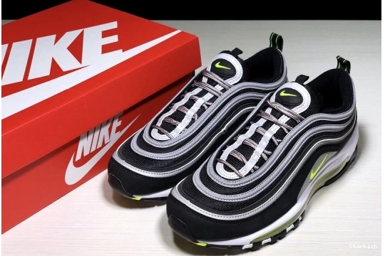 97 Volt Black Air Max  OG 921826-004 1110
